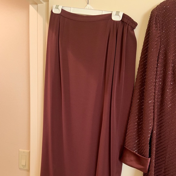 Two Piece Designer Set - Picture 5 of 5